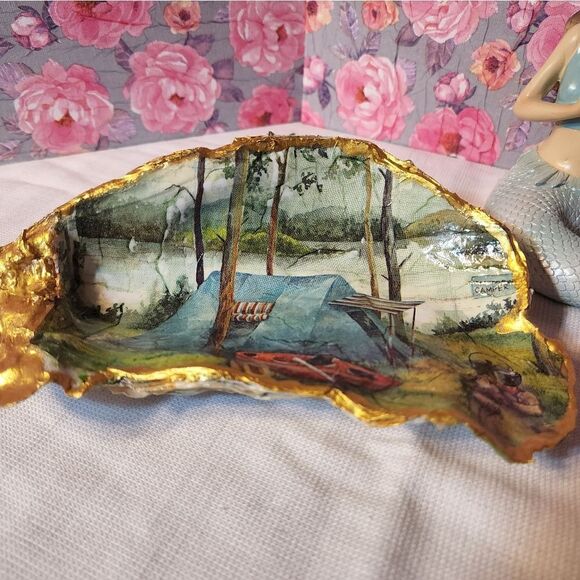 Decoupage Oyster Shell   - Picture 2 of 4